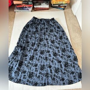 Women’s Midi Skirt